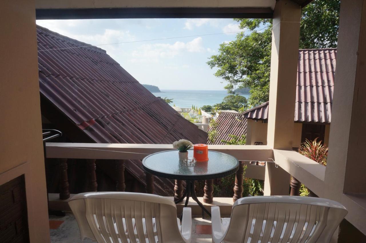 Kata Beachwalk Hotel And Bungalows Exterior foto
