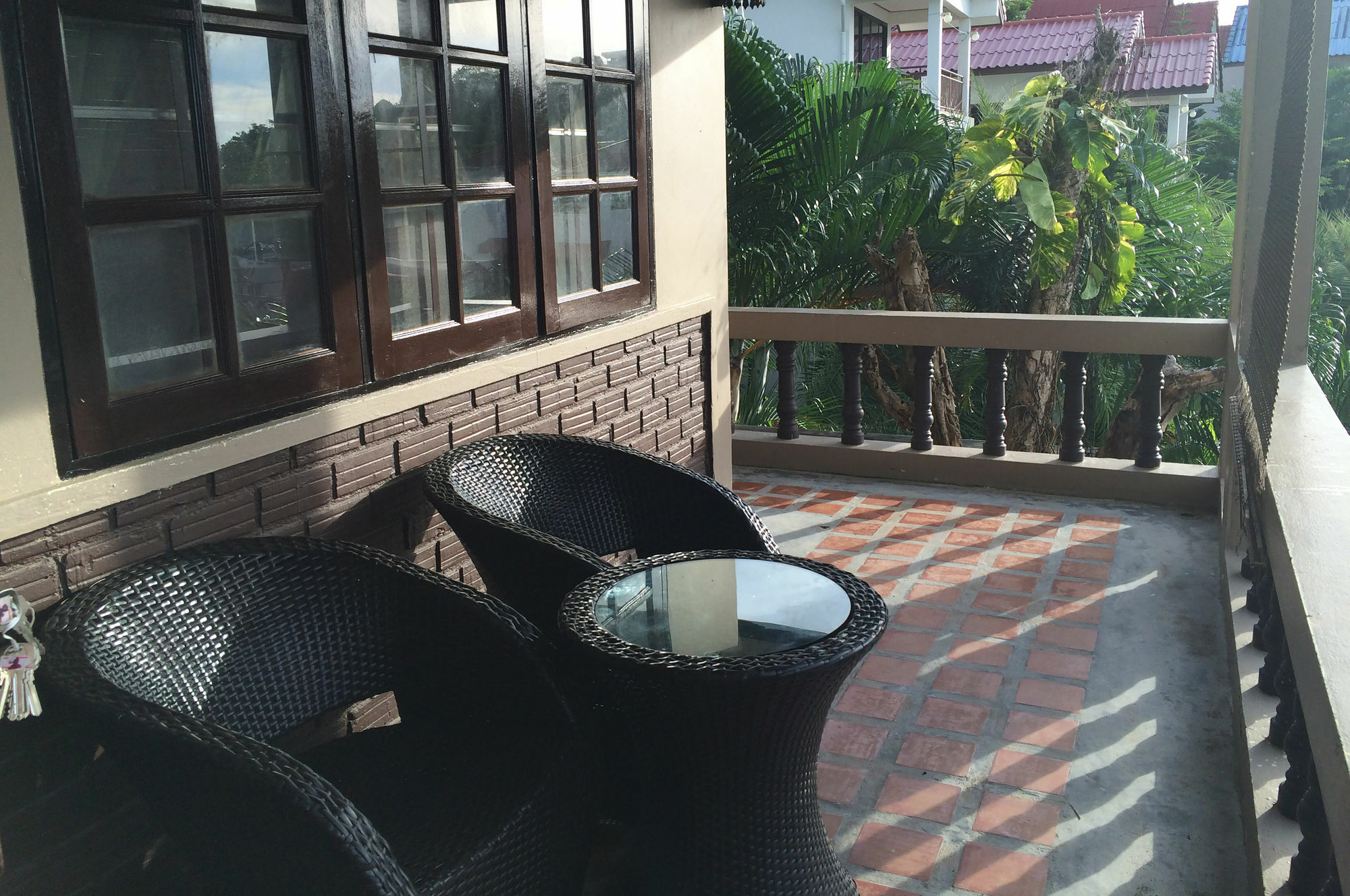 Kata Beachwalk Hotel And Bungalows Exterior foto